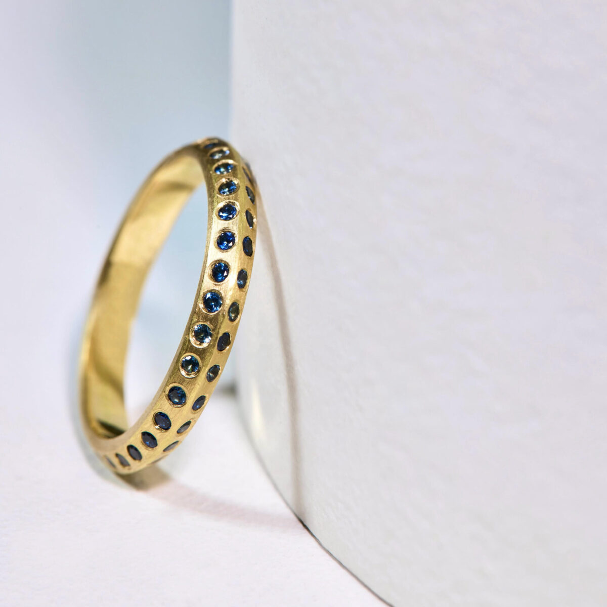 Yellow Gold and Blue Sapphire Ring