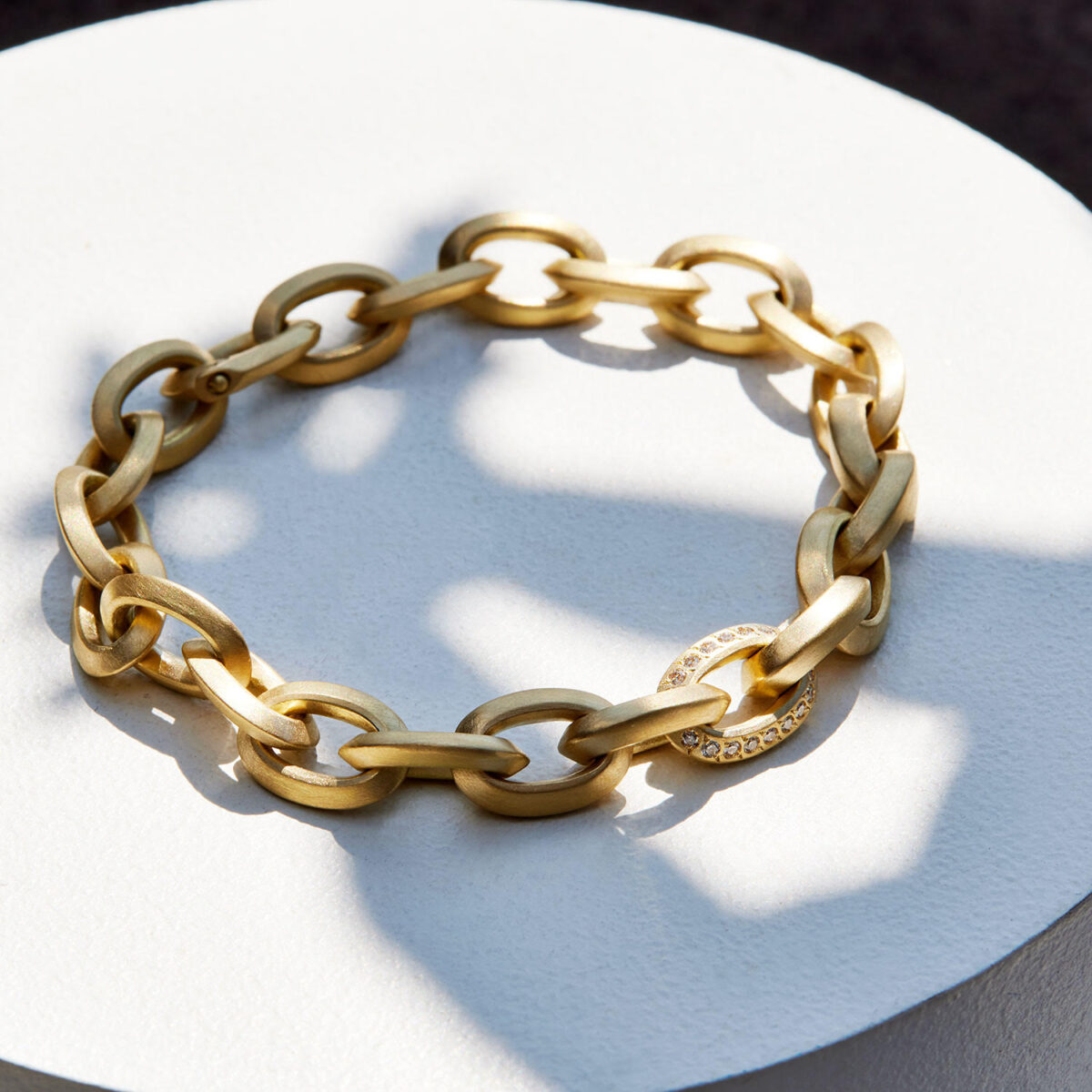Yellow Gold and Diamond Oval Link Bracelet
