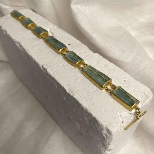 Yellow Gold and Aquamarine Crystal Bracelet