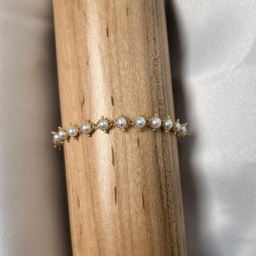 Yellow Gold and Akoya Pearl Bracelet