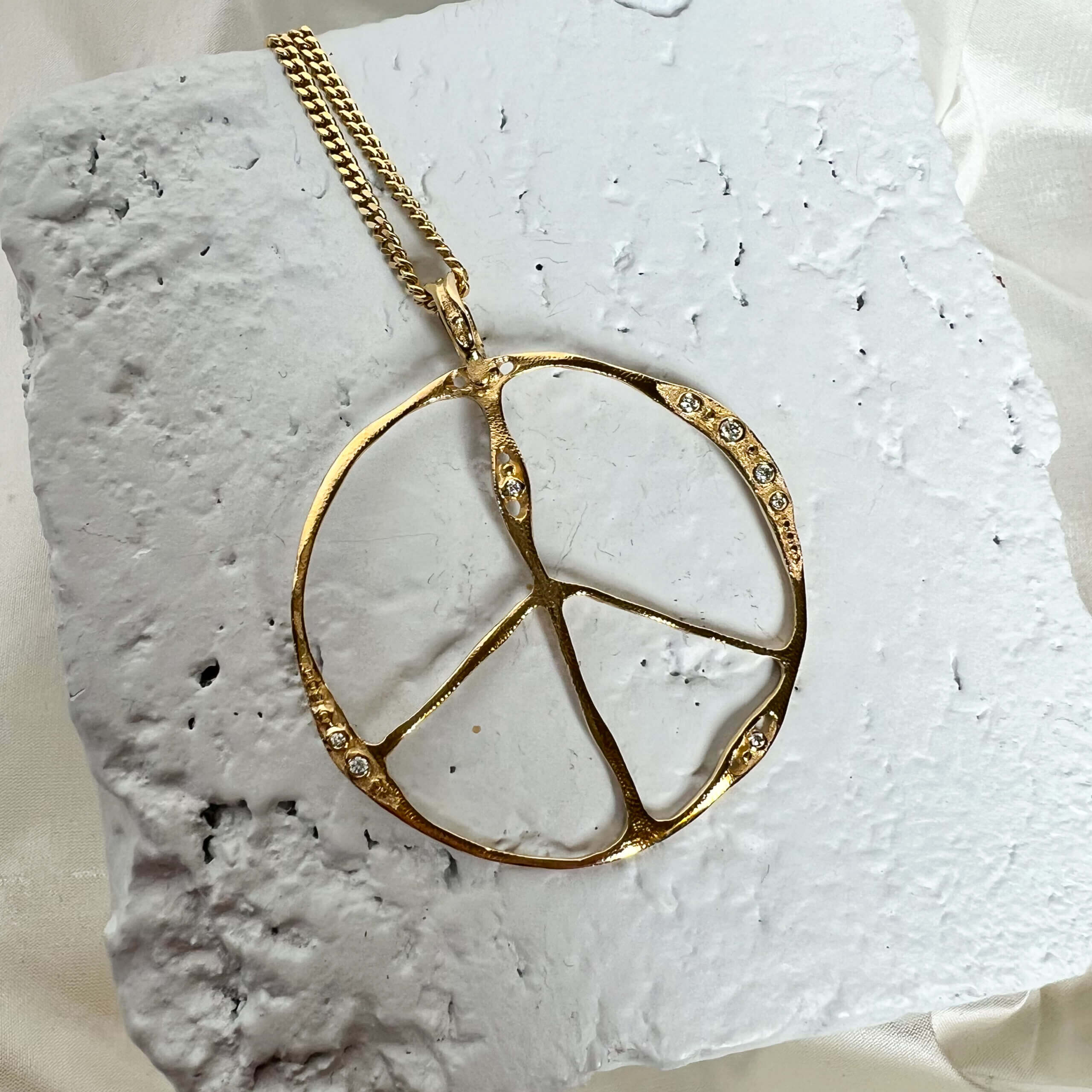 Yellow Gold and Diamond Peace Sign | Von Bargen's Jewelry