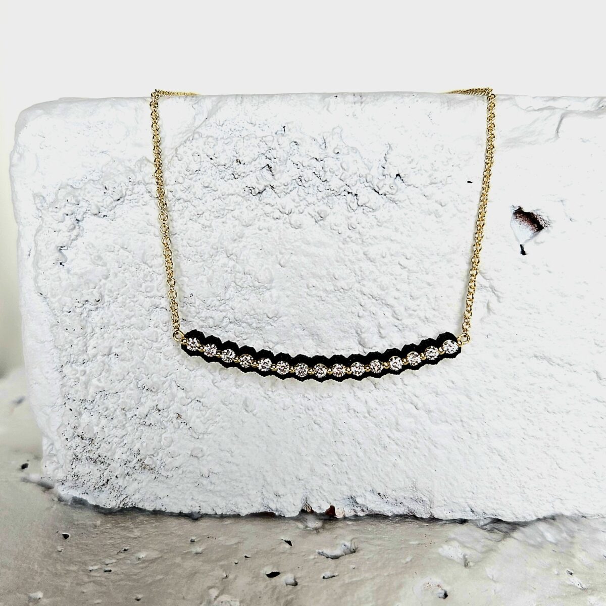 Diamond Scallop Curved Bar Necklace