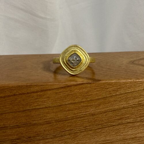 Yellow Gold and Rose Cut Diamond Ring