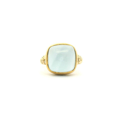 Yellow Gold Milky Aquamarine Cabochon Ring