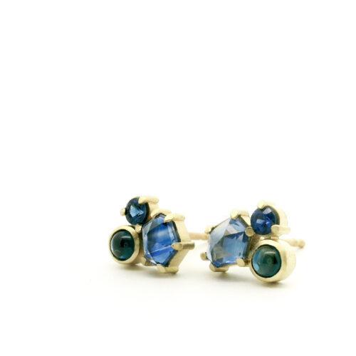18 karat Yellow Gold and Sapphire Cluster Studs