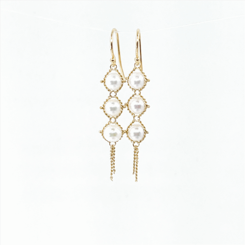 Yellow Gold and Pearl Earrings