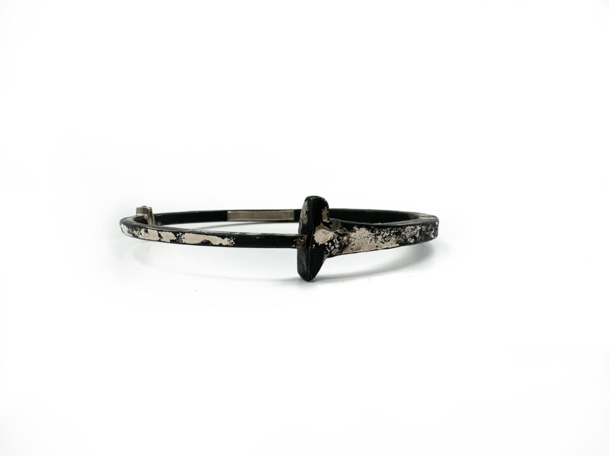 22 Karat White Gold 'Dust' Nail Bracelet
