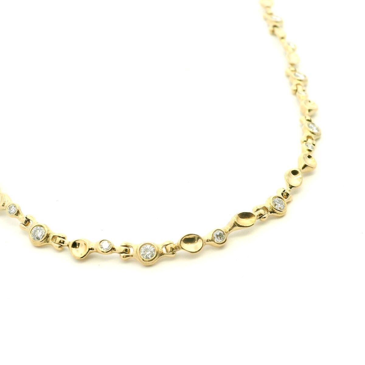 18 Karat Yellow Gold Diamond Hinged Necklace