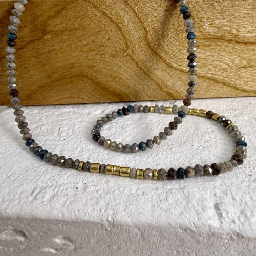 18 karat Yellow Gold and Diamond Necklace