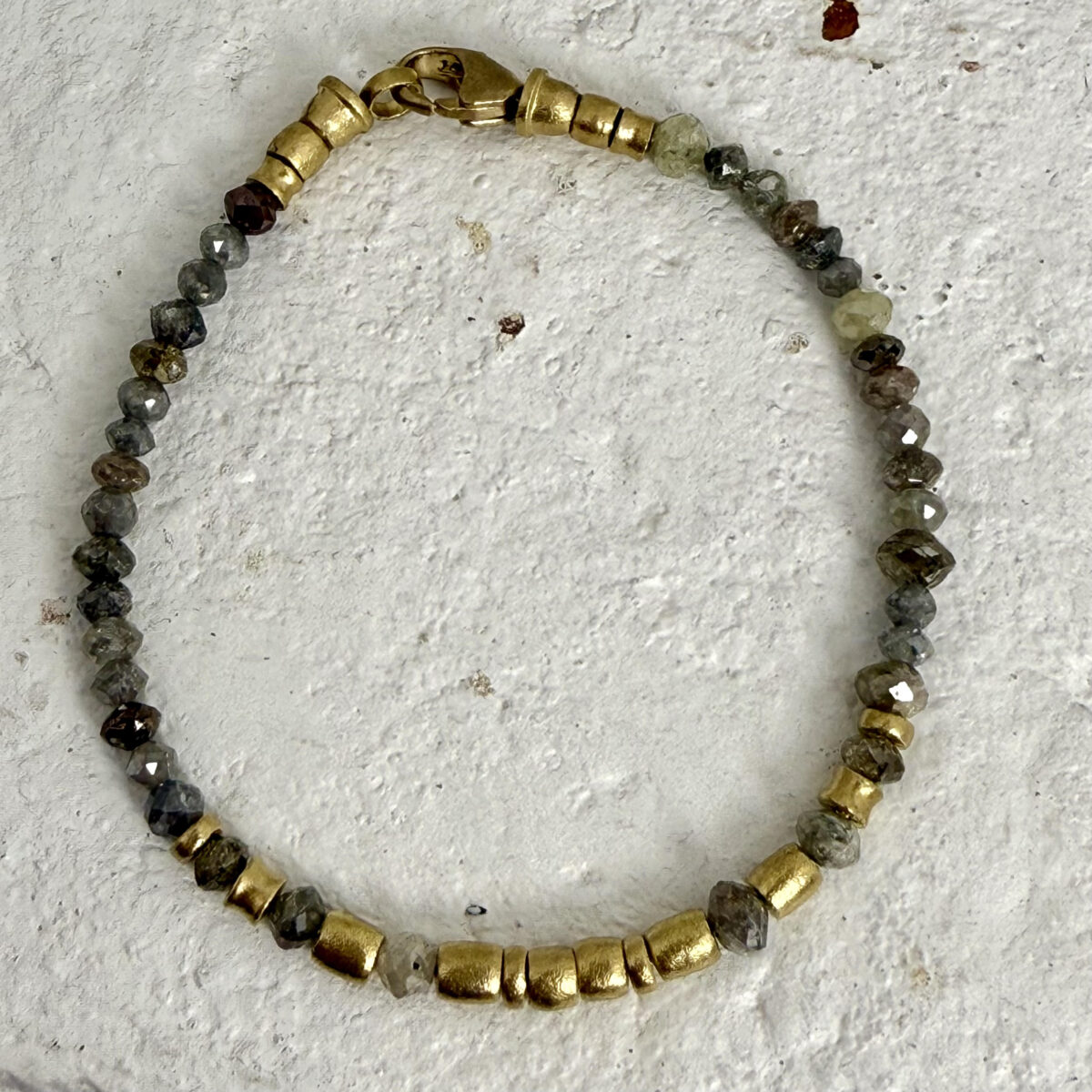 18 karat Yellow Gold and Diamond Bracelet