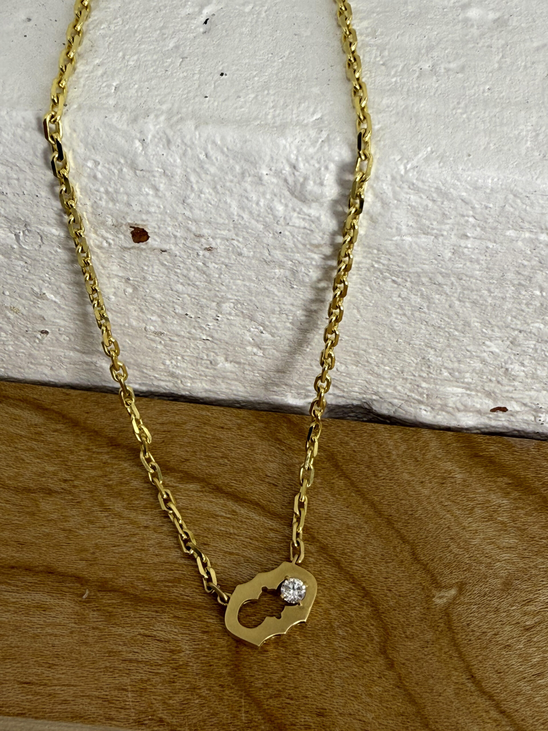 18 karat Yellow Gold and Diamond Necklace