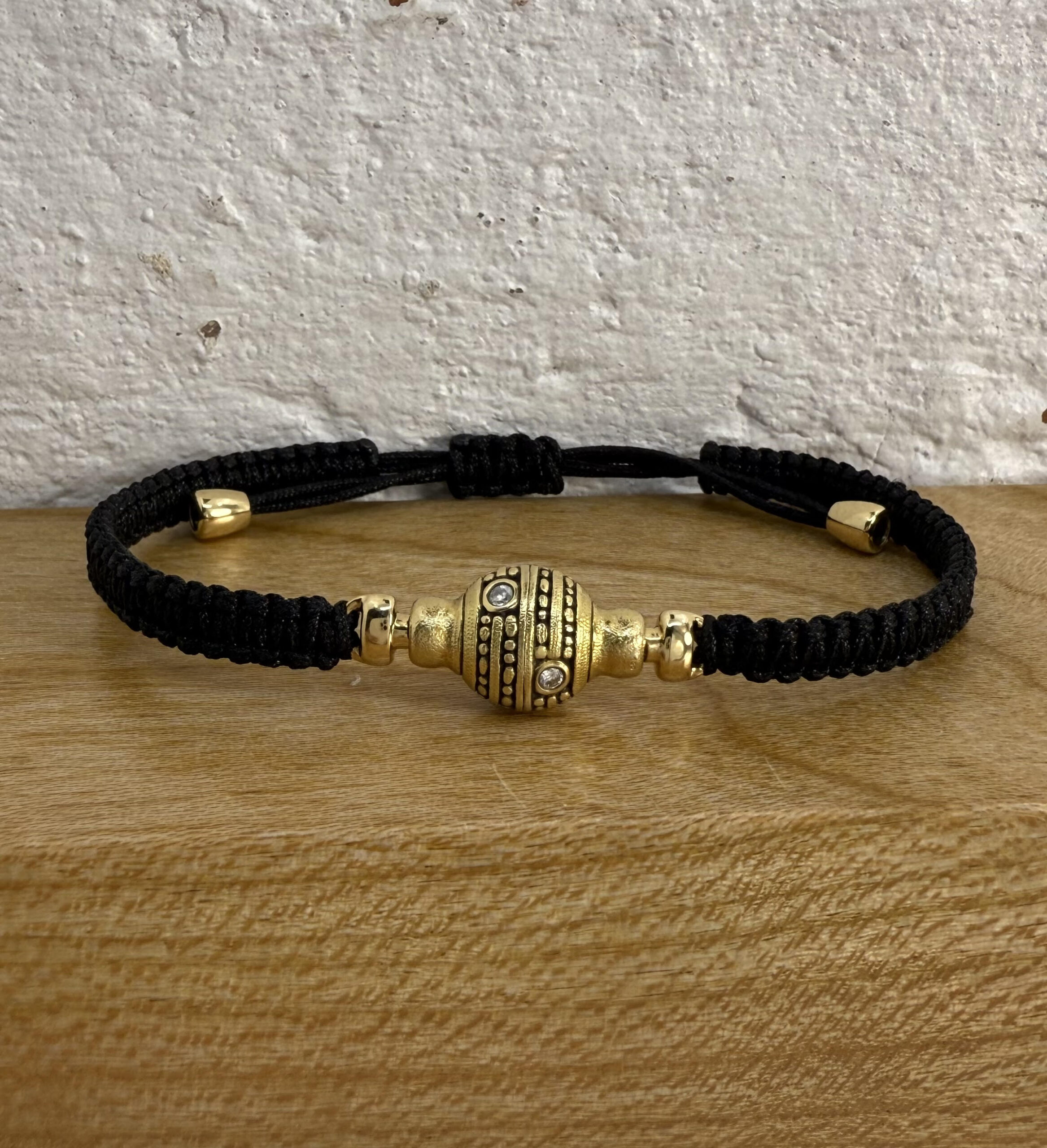 18 karat Yellow Gold and Black Macrame Bracelet