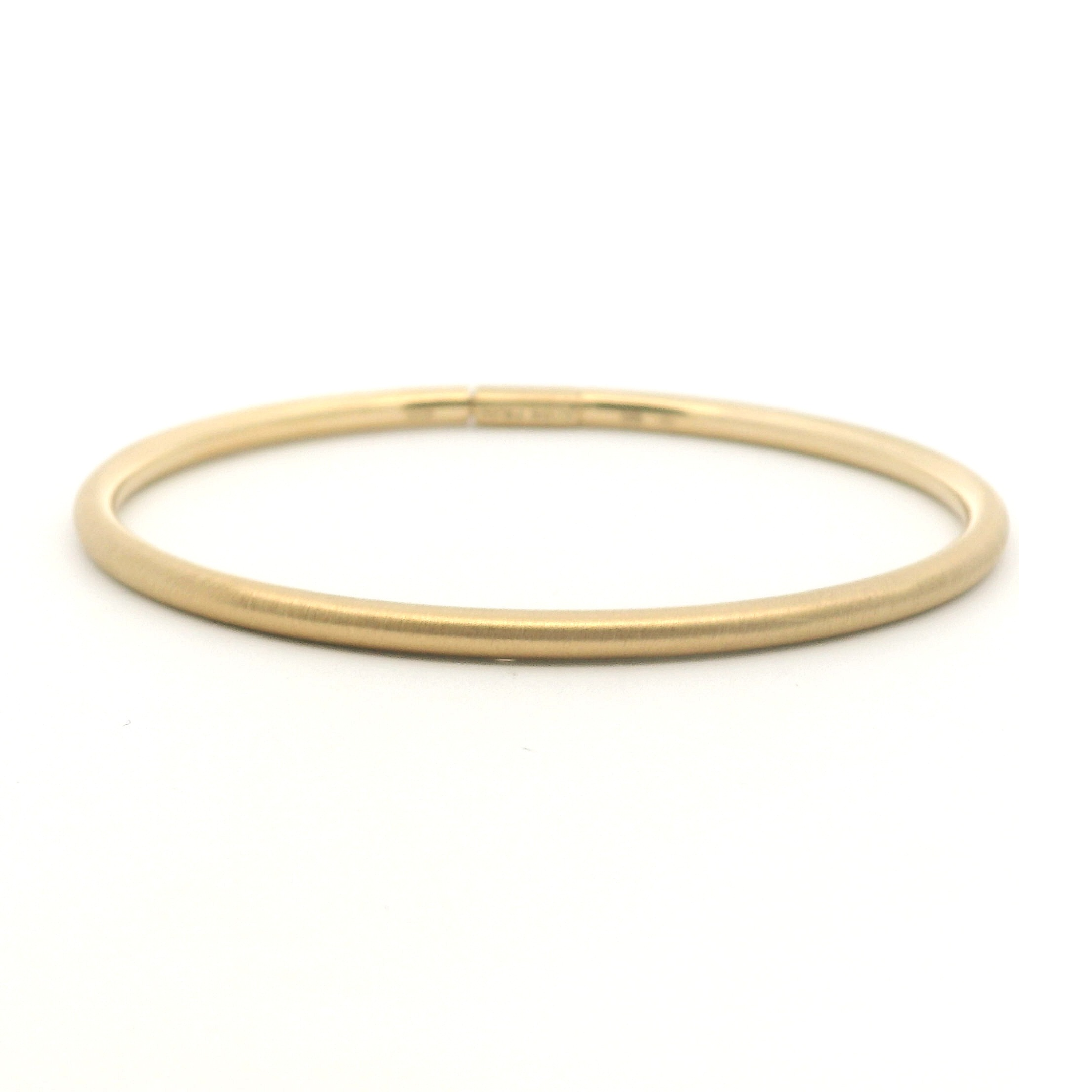 Medium Yellow Gold Plie Bangle