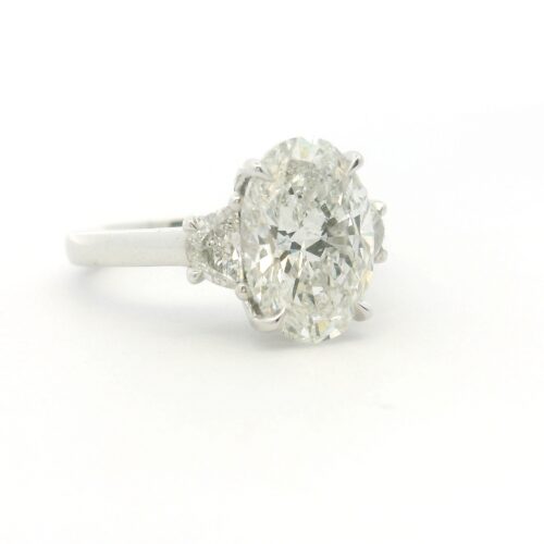 White gold and 3.01 CT Diamond Ring