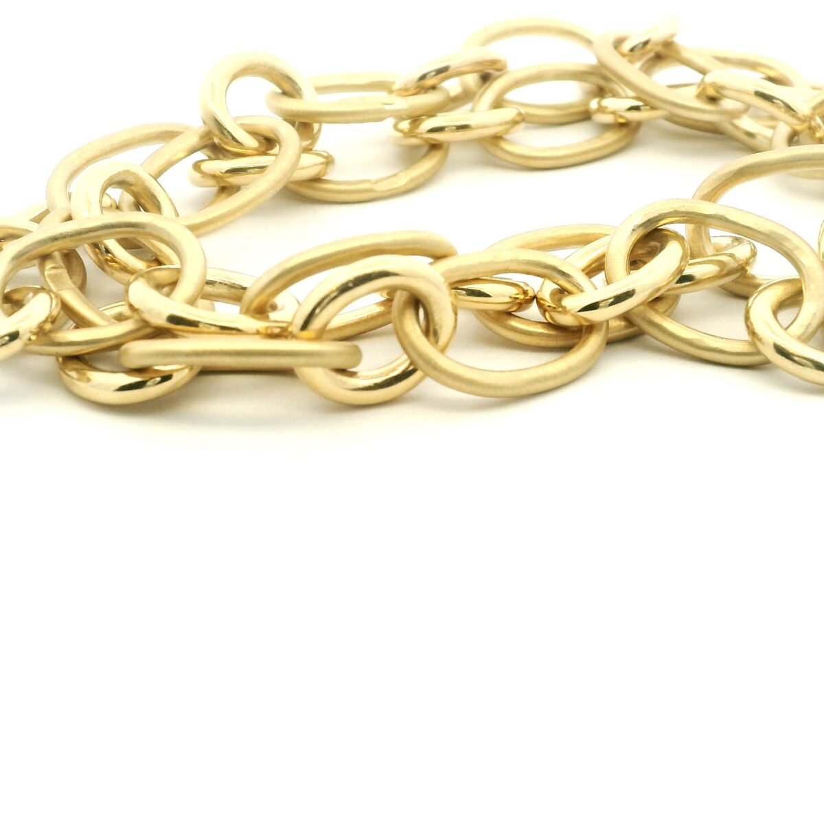 18 Karat Yellow Gold Oval Link Necklace