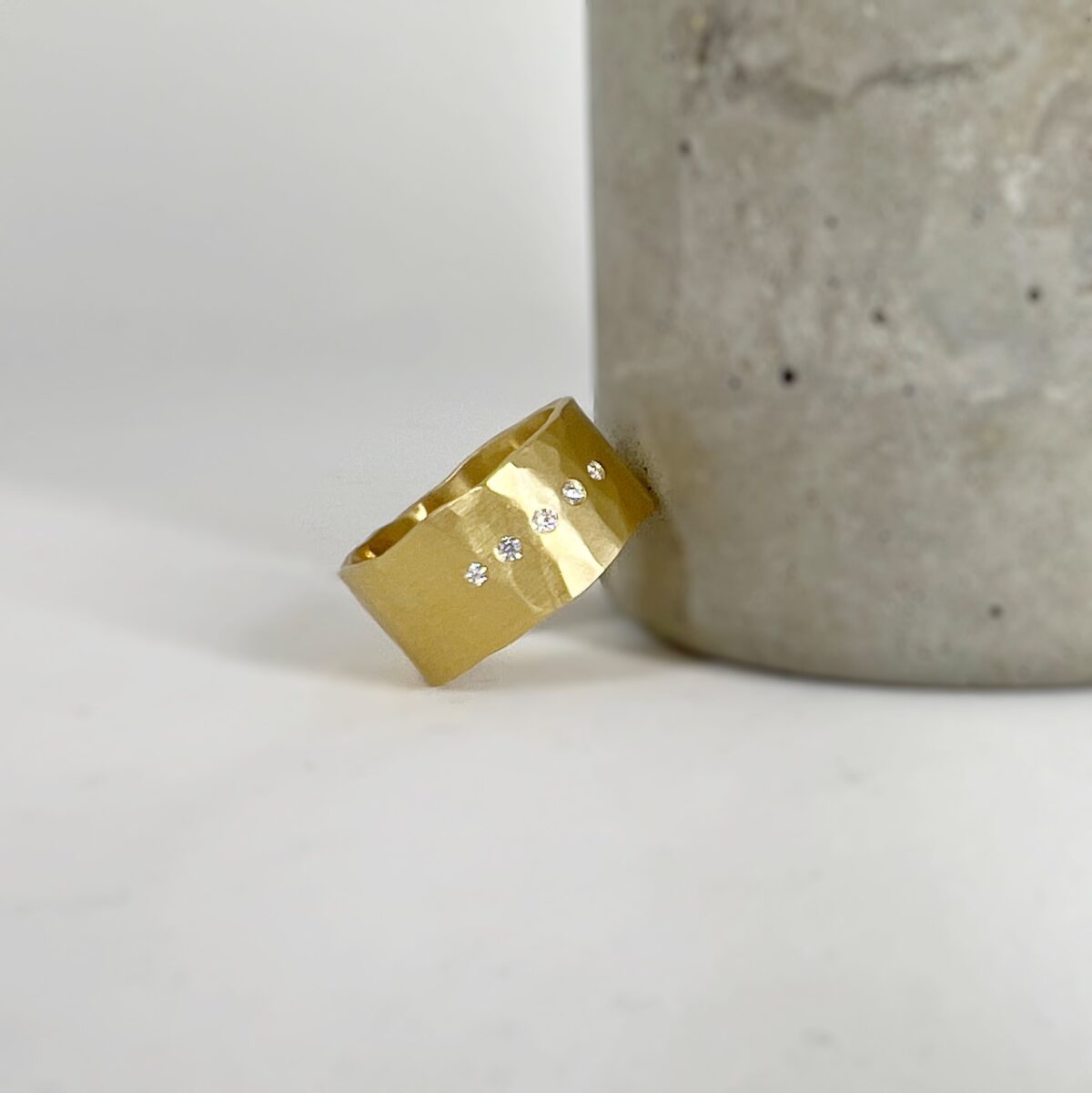 Hammered Wide Band with Diamonds