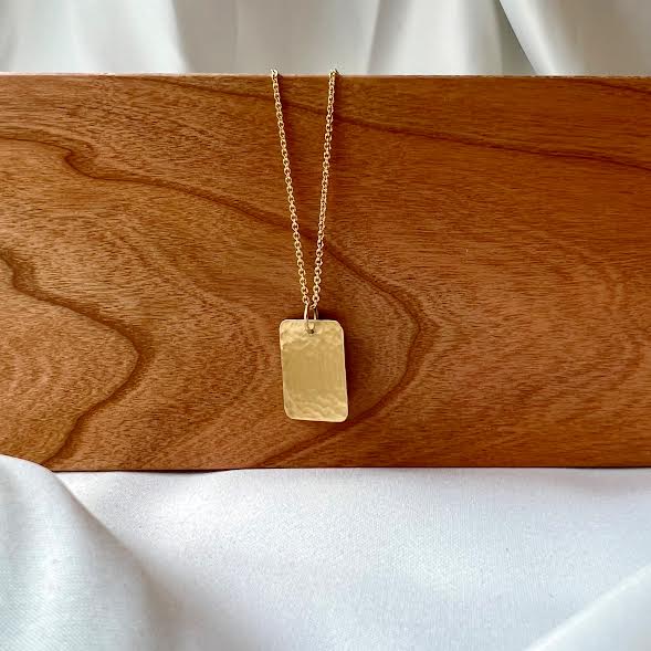18 karat Yellow Gold Hammered Tag Pendant