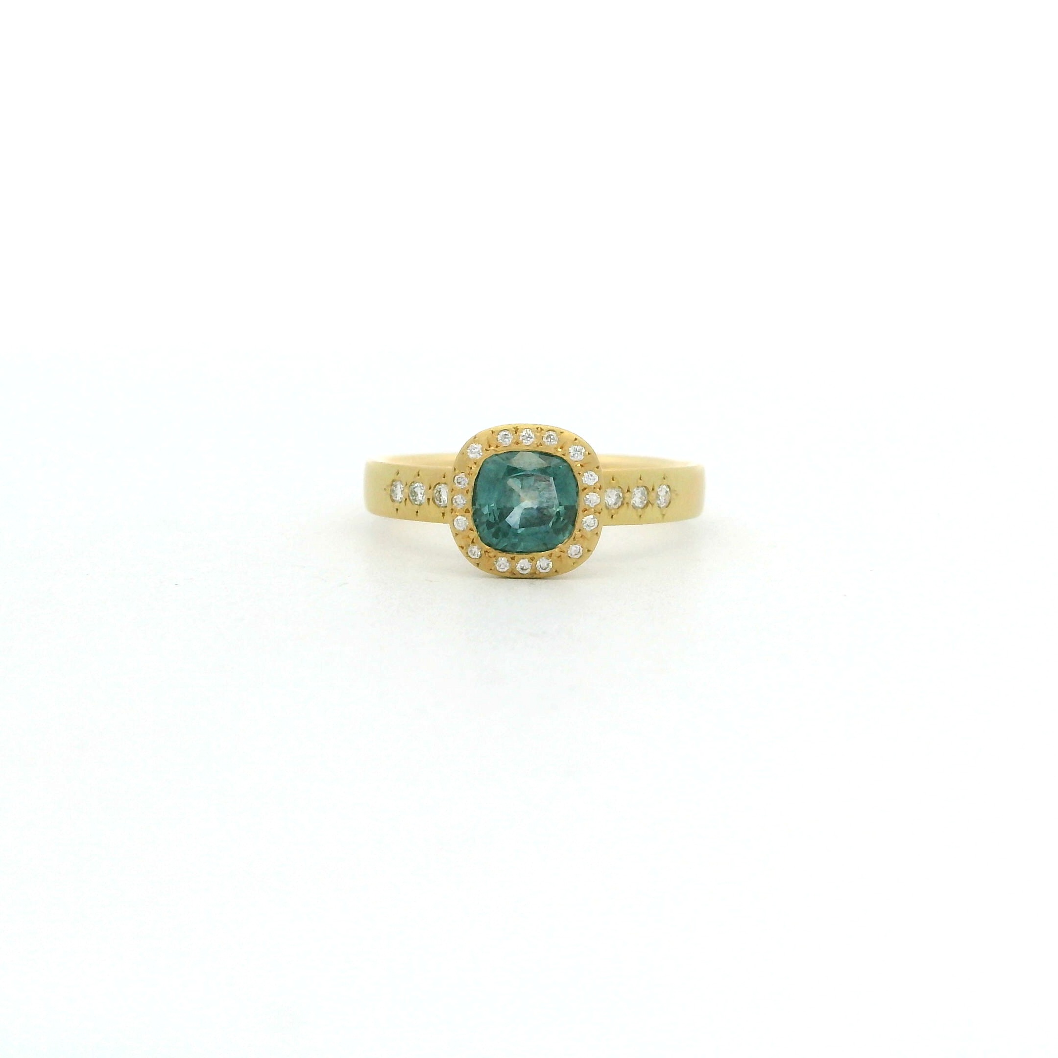 18 Karat Yellow Gold and Montana Sapphire Ring