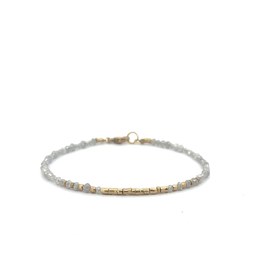 18 karat Yellow Gold and Gray Diamond Bracelet