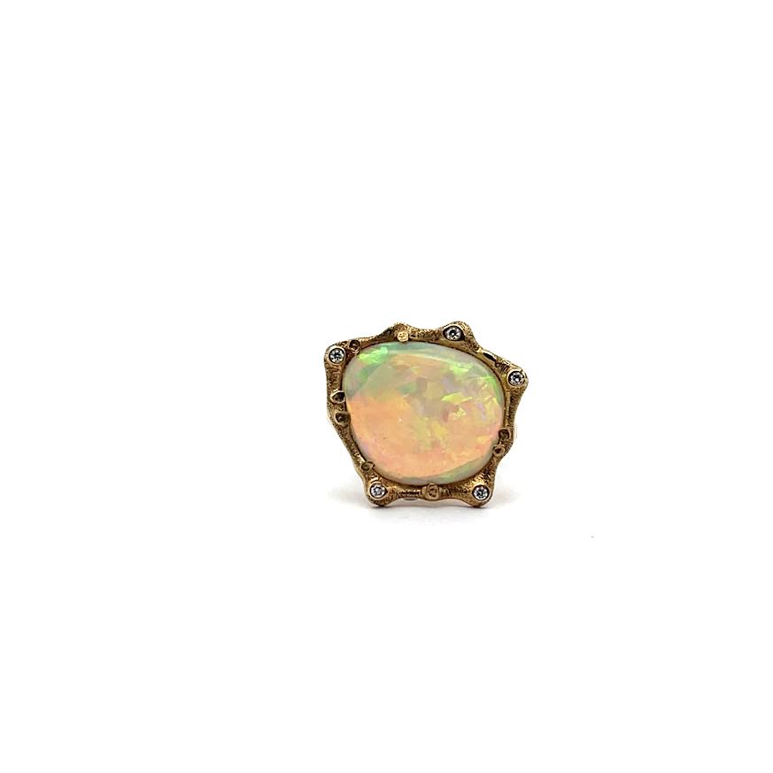 18 karat Yellow Gold Opal Ring