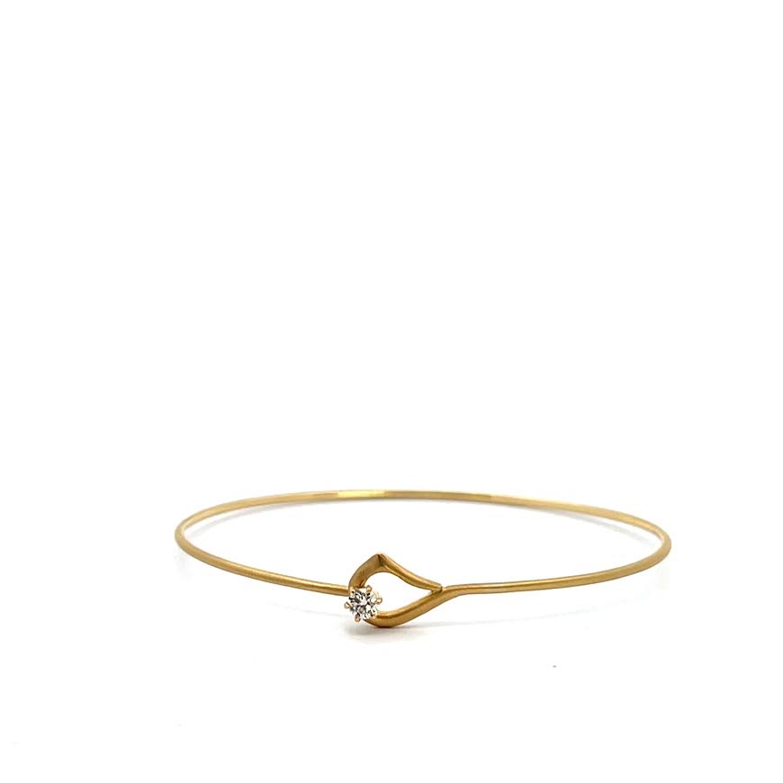 Penelope Hook Diamond Bracelet