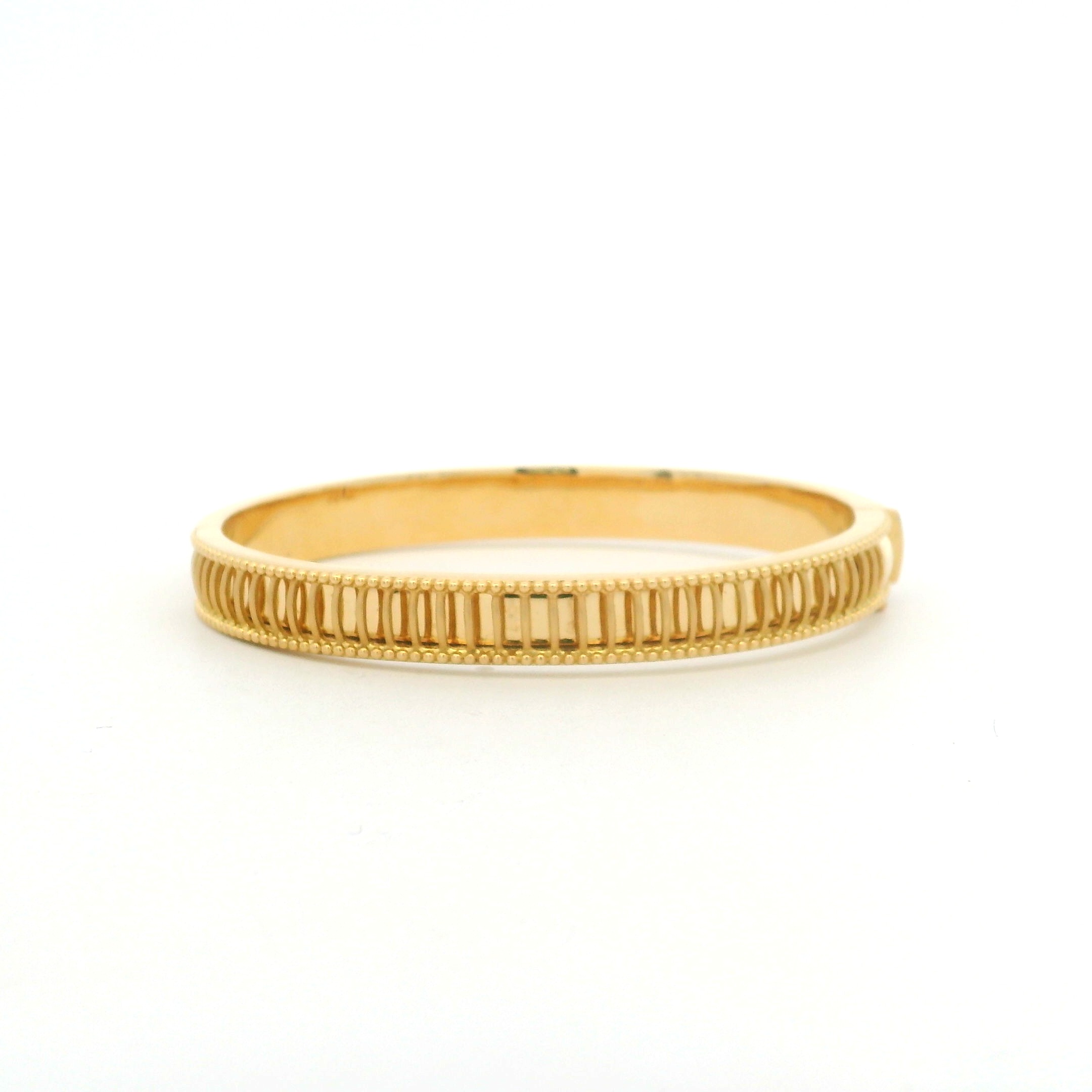 18 karat Yellow Gold "Rays" Bangle
