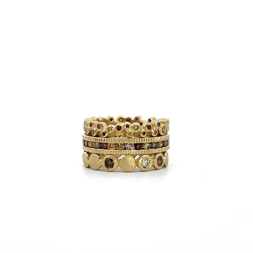 18 karat Yellow Gold and Autumn Diamond Band