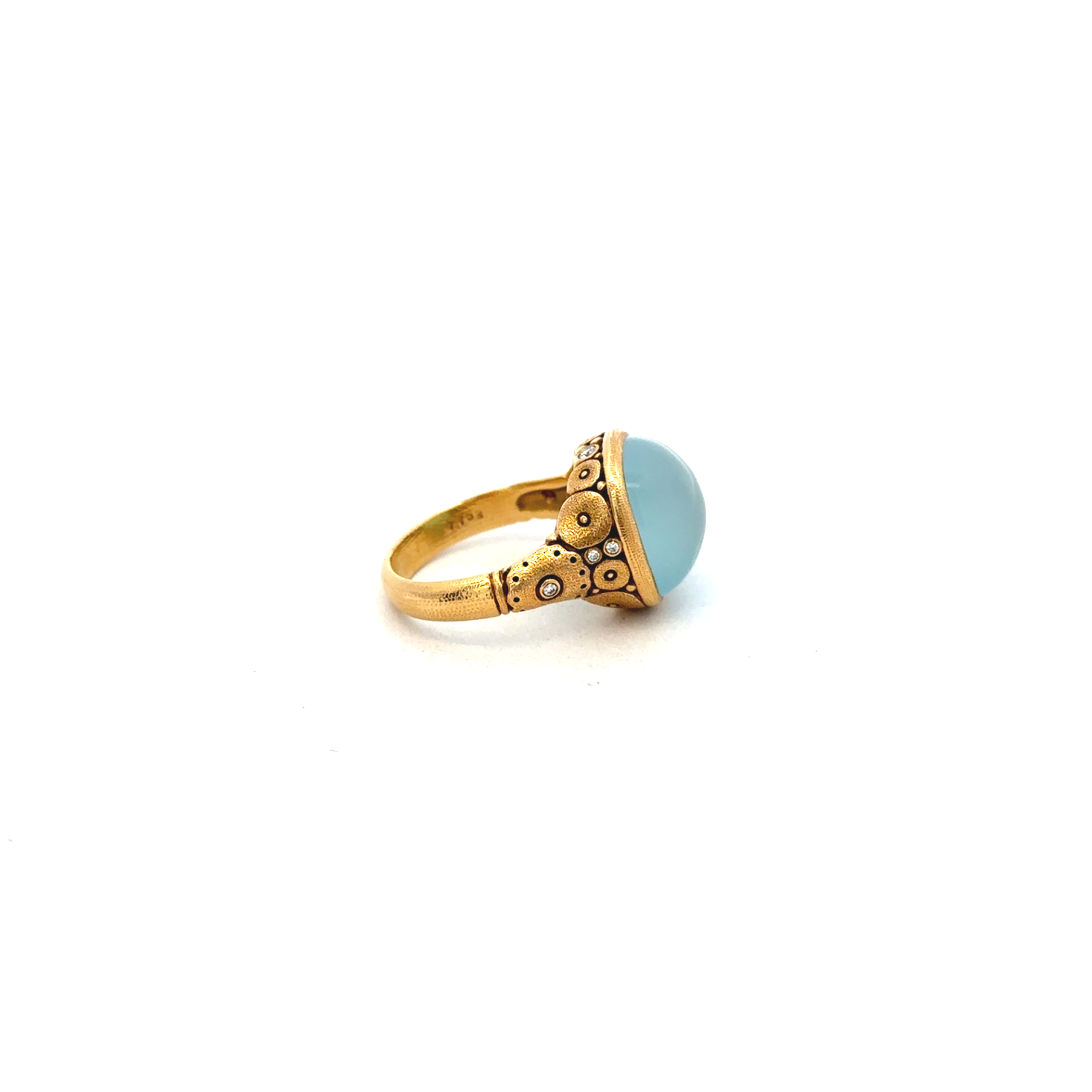 Yellow Gold Milky Aquamarine Cabochon Ring