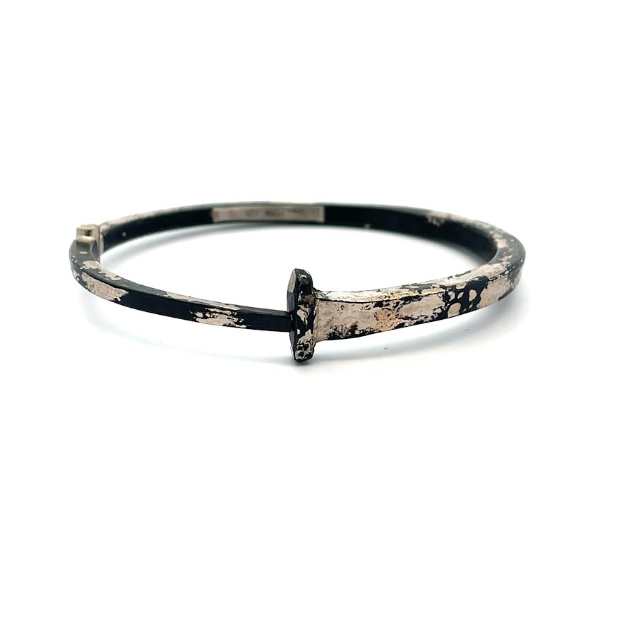 22 Karat White Gold 'Dust' Nail Bracelet