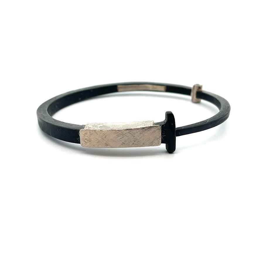 White Gold Collar Nail Bracelet