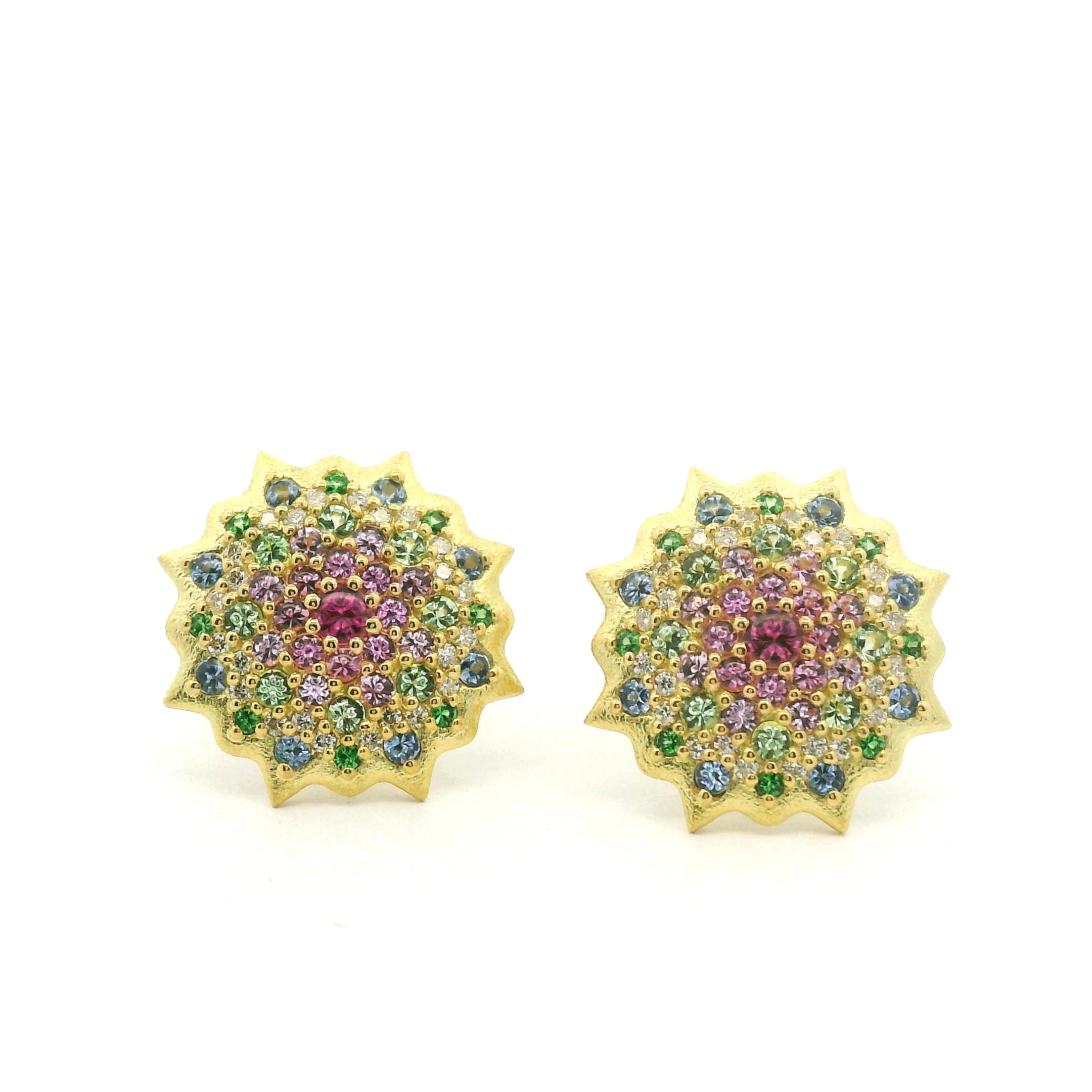 18 karat Yellow Gold Mandala Earrings
